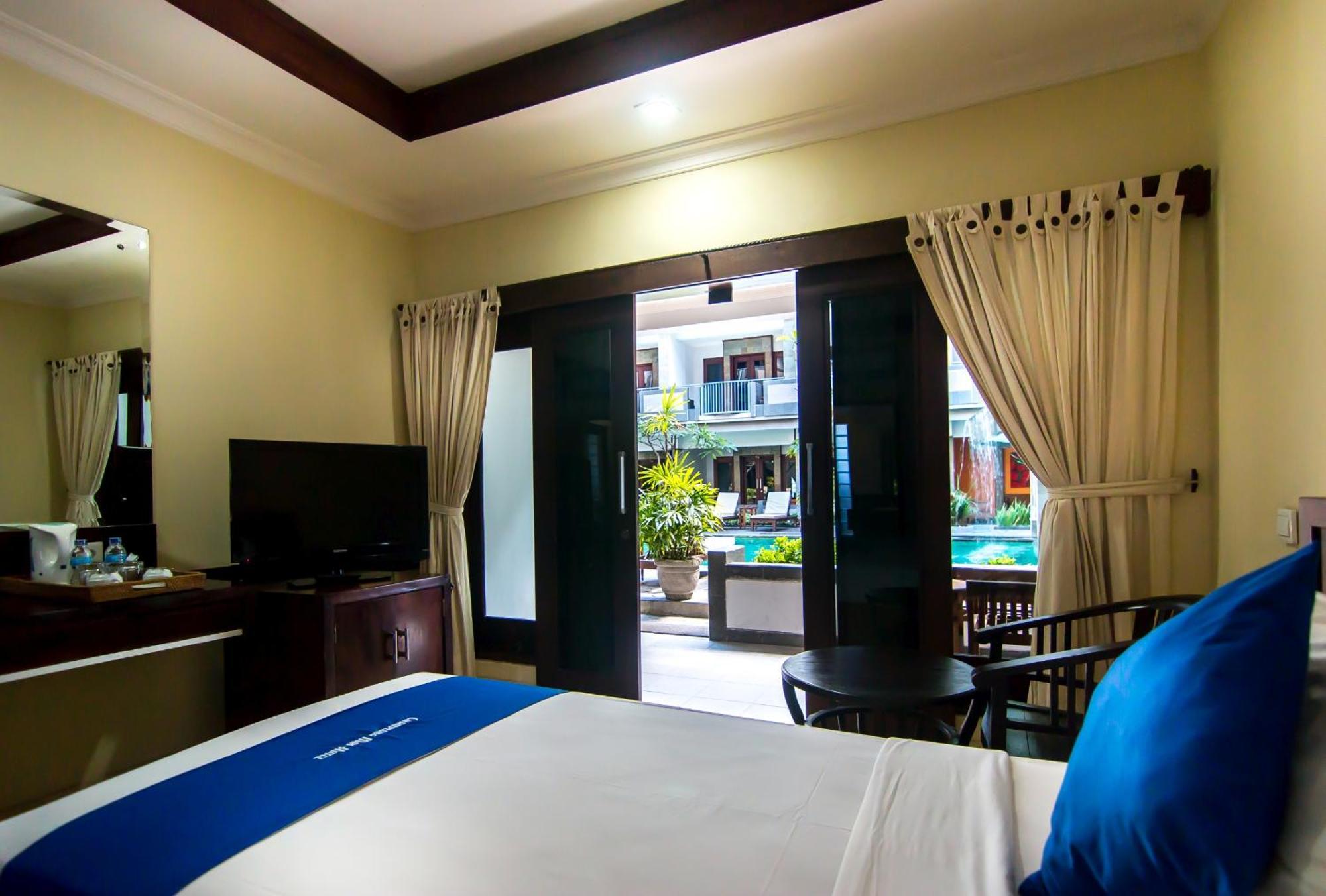 Champlung Mas Hotel Legian Exterior photo