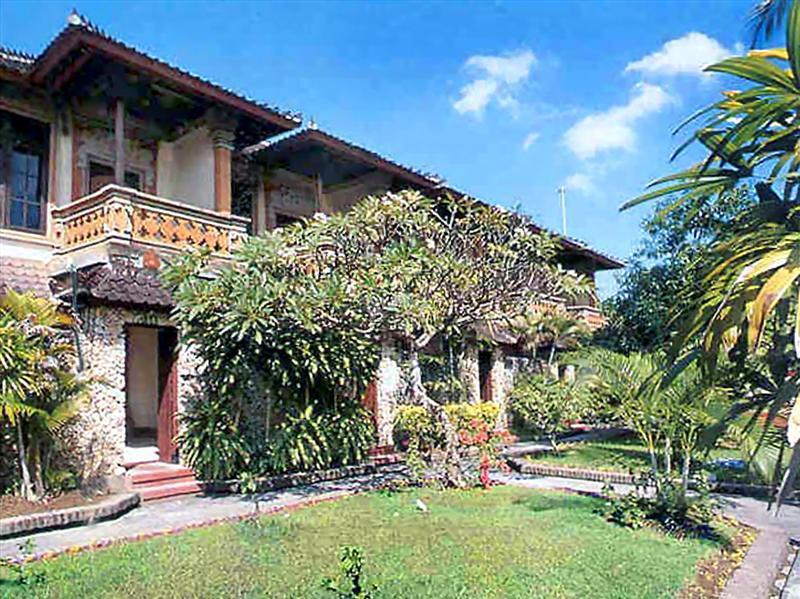 Champlung Mas Hotel Legian Exterior photo