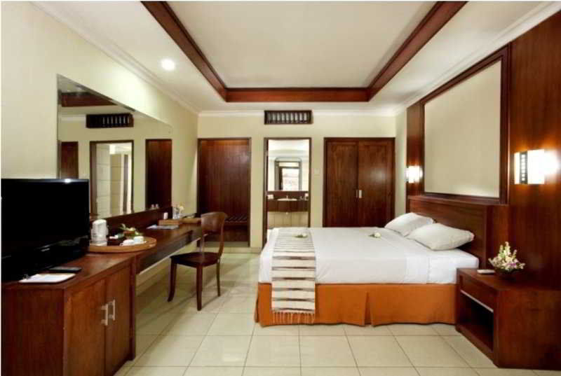 Champlung Mas Hotel Legian Exterior photo